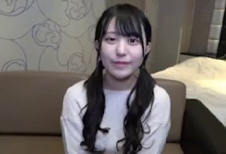 女大学生